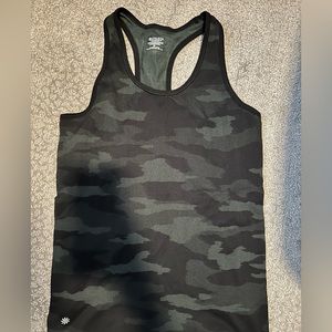 Athleta camo tank size medium